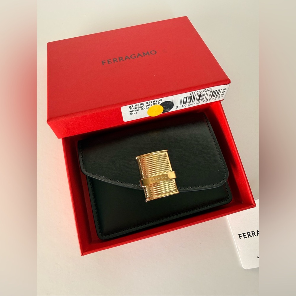 $480 FERRAGAMO Fiamma Leather Card Holder Wallet In Black - LAST ONE LEFT